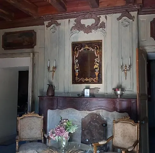 Chateau De Bed and breakfast 3*