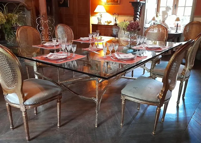 Bed and breakfast Chateau De Bessonnies