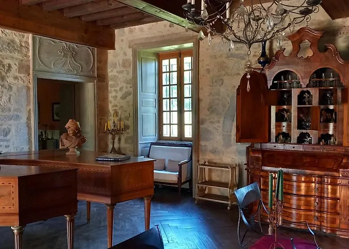 Bed and breakfast Chateau De Bessonnies