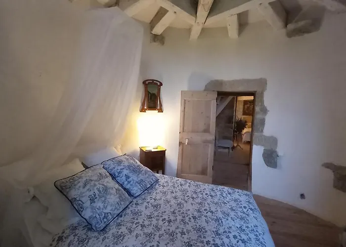 Chateau De Bed and breakfast 3*