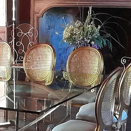 Couette-café Château De 3*