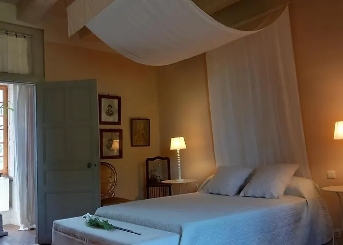 Chateau De 3* Bessonnies