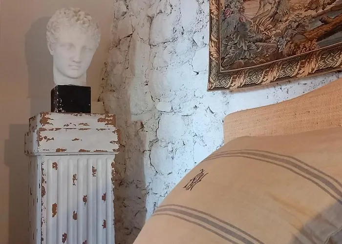 Chateau De فندق مبيت وإفطار Bessonnies